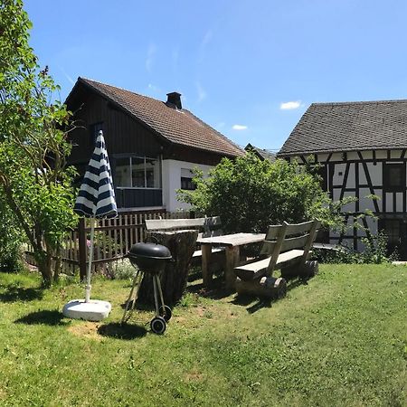 Haus Innerdorf Gemuetliches Ferienhaus Im Taunus Pohl  Dış mekan fotoğraf